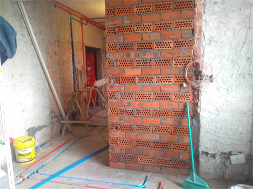 關(guān)于室內(nèi)裝修拆除的注意事項(xiàng)