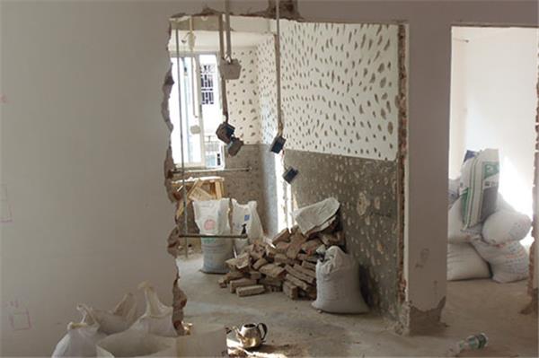 室內(nèi)裝修時(shí)可以自己拆除墻體嗎？