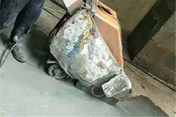 路面切割拆除用什么機(jī)械設(shè)備？