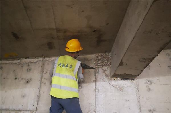 混凝土墻面剔鑿的作用是什么？