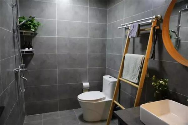 如何拆除衛(wèi)生間的墻磚？