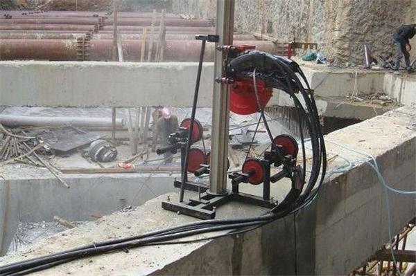 關于靜力切割拆除的施工方案。