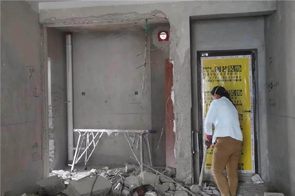 裝修房子時(shí)，除了承重墻可以全部拆除嗎？