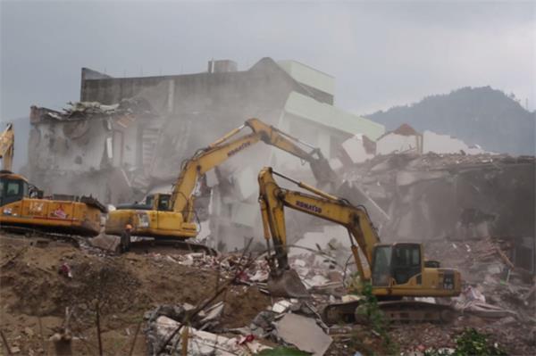 房屋拆除工程施工方案及保護(hù)措施。