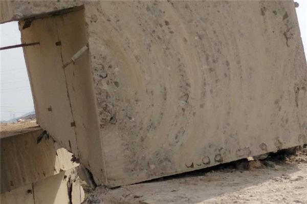 怎么快速拆除厚的混凝土？