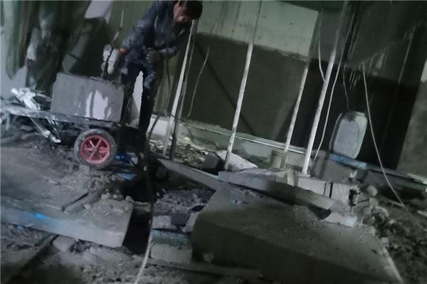 拆除比較大的建筑物，用混凝土靜力切割的方法怎么操作呢？