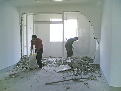 墻體改造拆除，人工拆墻的方法。