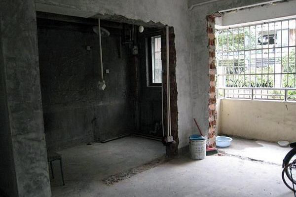 砸墻多少錢一平方 ？拆墻注意事項。