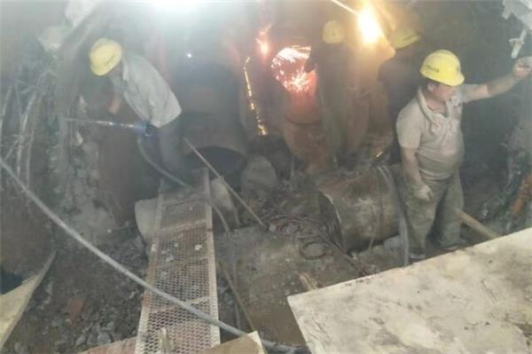 建筑工人一天300以上，月入過萬？為啥抽便宜的煙和喝便宜的酒？