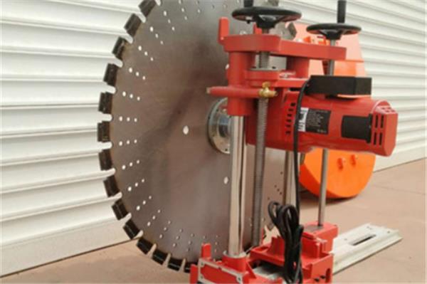 切墻面用什么切割