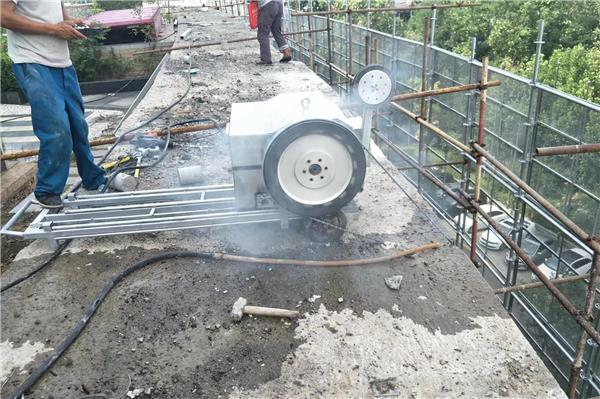 鋼筋混凝土切割，繩鋸切割的特點(diǎn)有哪些？