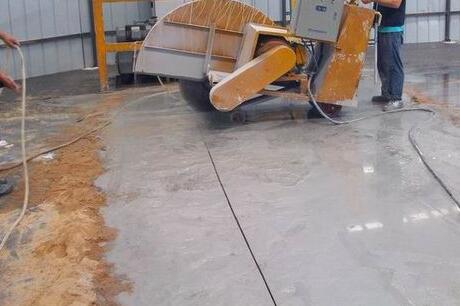 地面拆除服務(wù)：專業(yè)混凝土地面拆除，高效地面切割