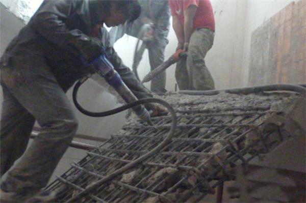 關于室內(nèi)裝修拆除改造的一些事項