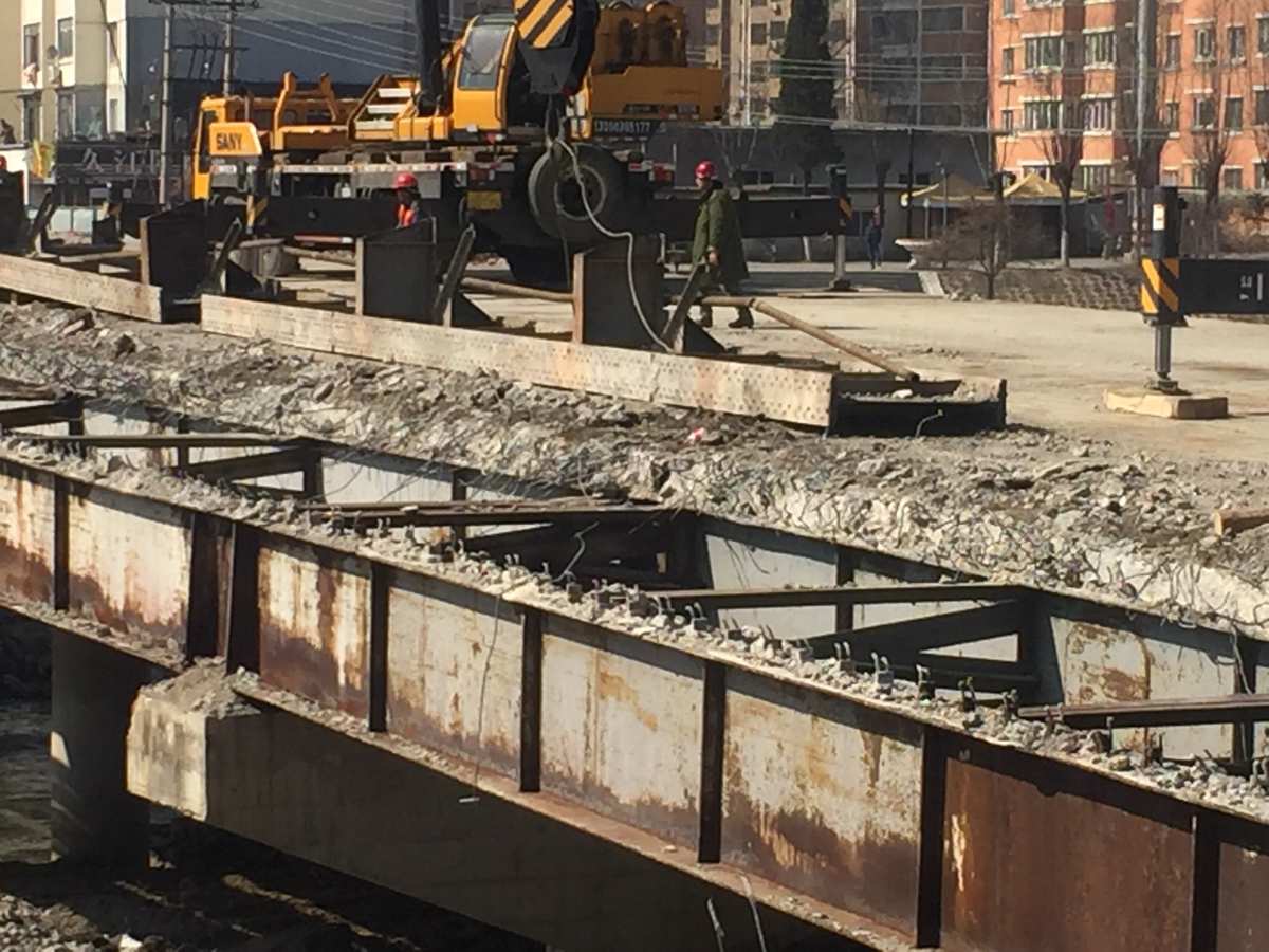 橋梁拆除，混凝土拆除工程