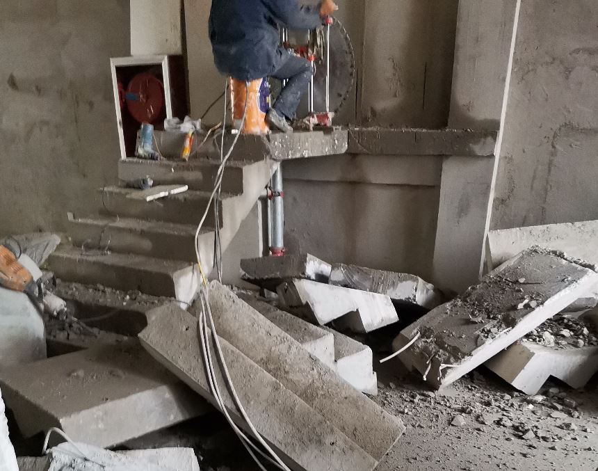 拆樓梯，樓梯拆除