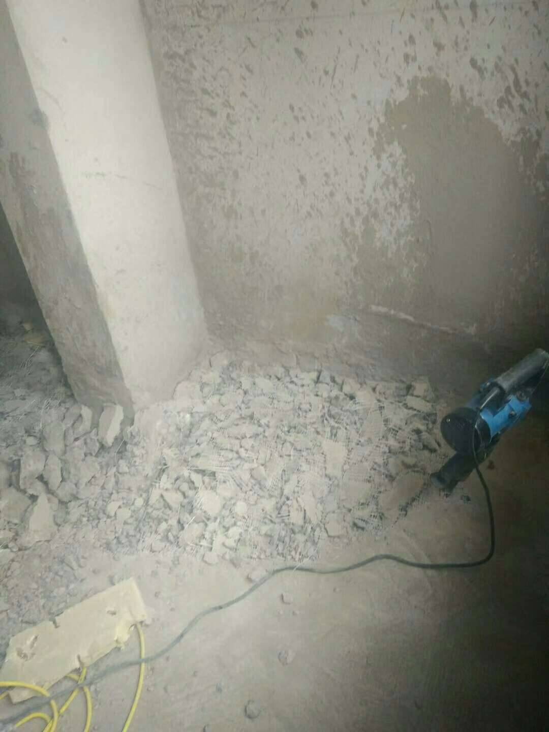 拆除舊裝修，拆墻磚，拆地磚