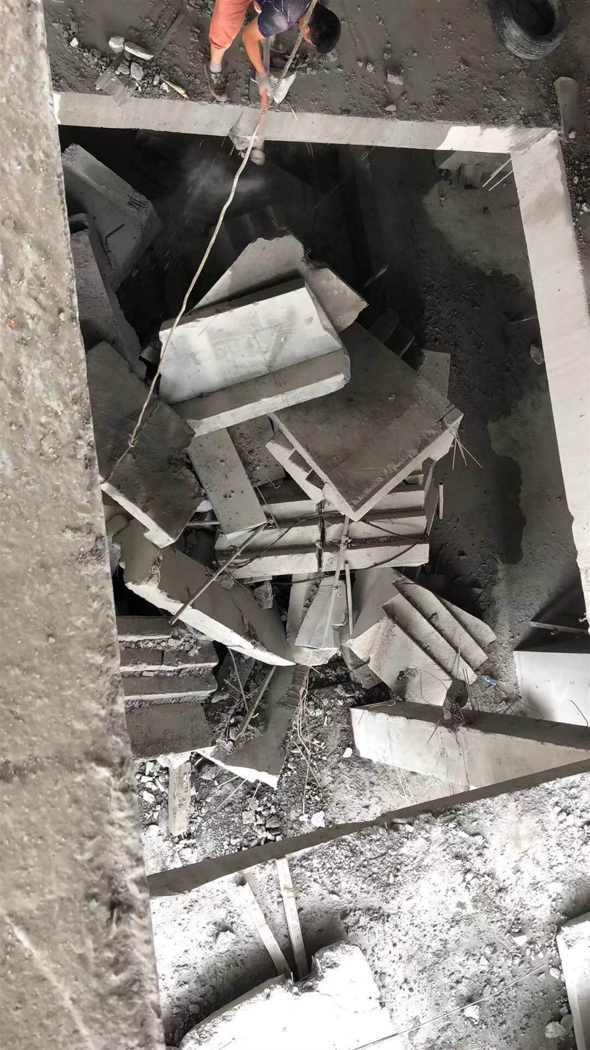 　樓板切割 混凝土樓板切割開(kāi)洞 無(wú)損拆除技術(shù)