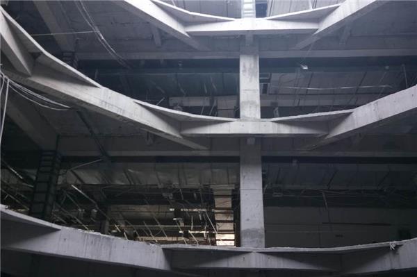 《大型商場拆除順序深度解析：科學規(guī)劃引領高效拆除》